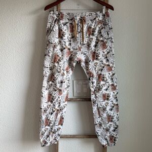 American Locker Slim Fit Floral Print Pull On Jogger Style pants sz: Med